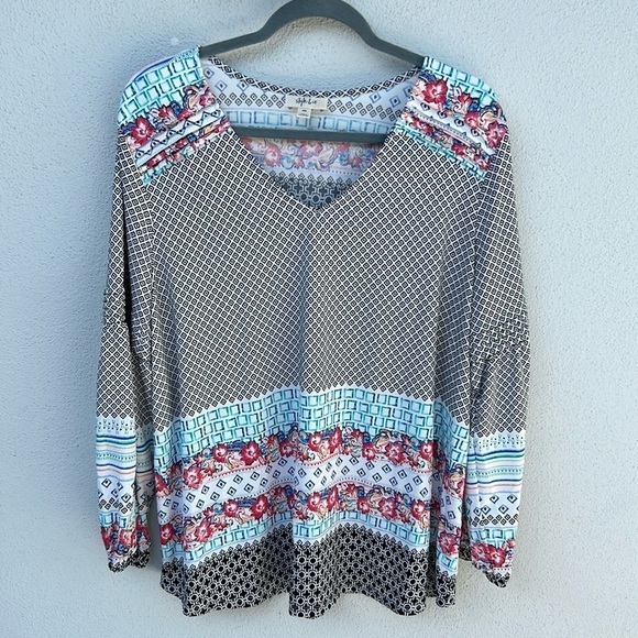 Style & Co. Tops - Style & Co Tunic Shirt Plus Size XXL. Black White and Floral Patterns